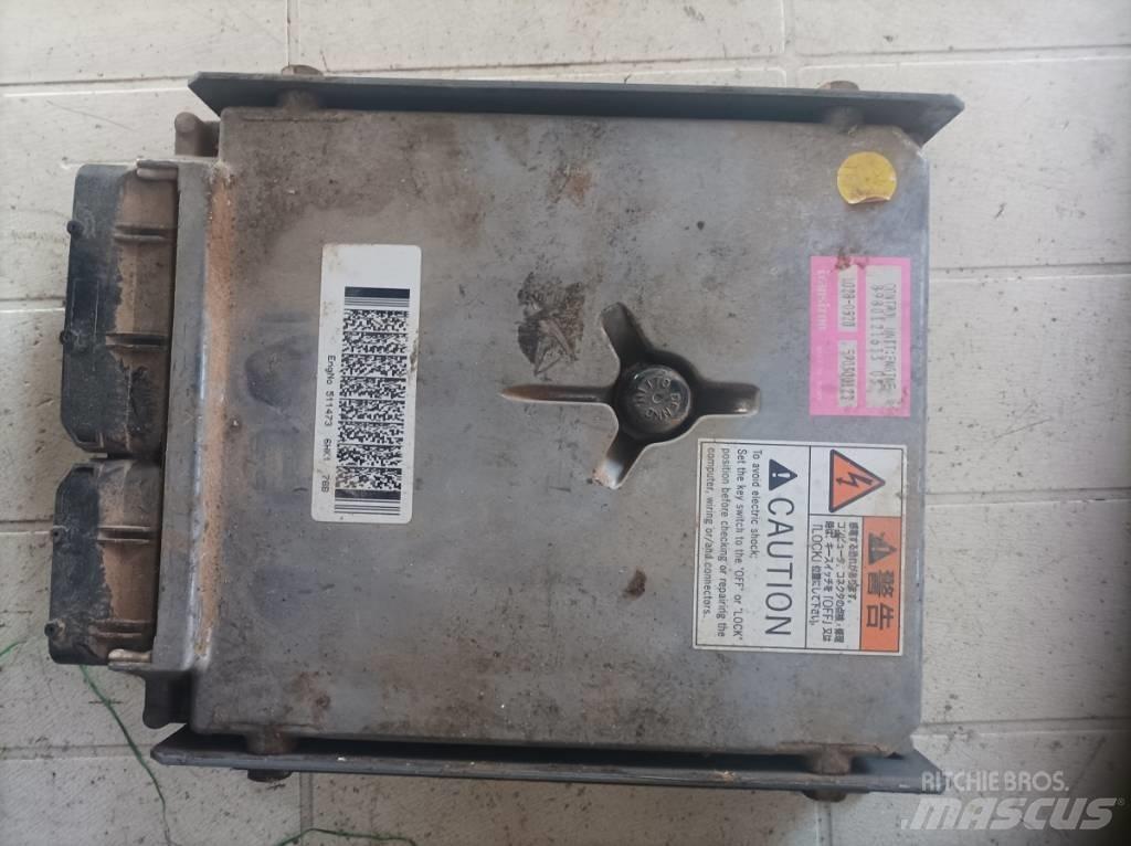 Hitachi ZX 350 LC-6 Electrónica