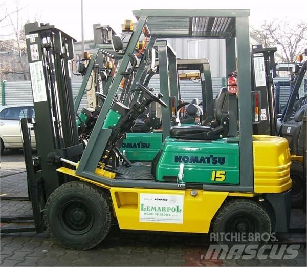 Komatsu FG15-15 Porta palettes