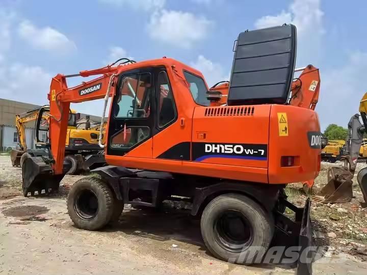 Doosan DH150W-7 Escavadoras de rodas