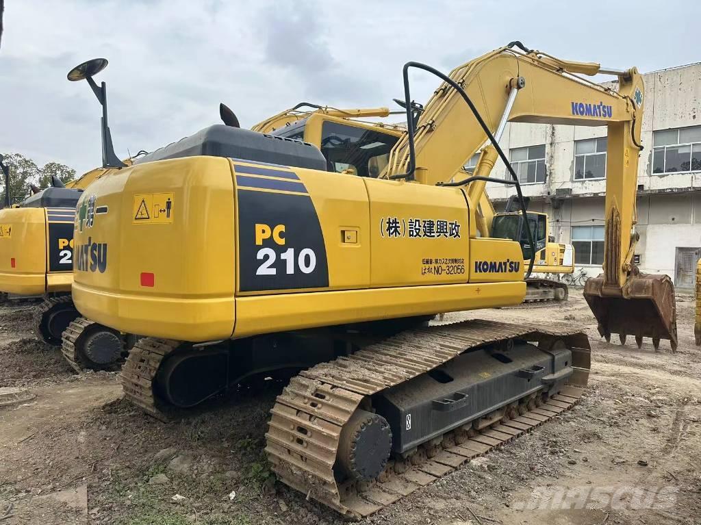 Komatsu PC 210 LC Escavadeiras de esteiras