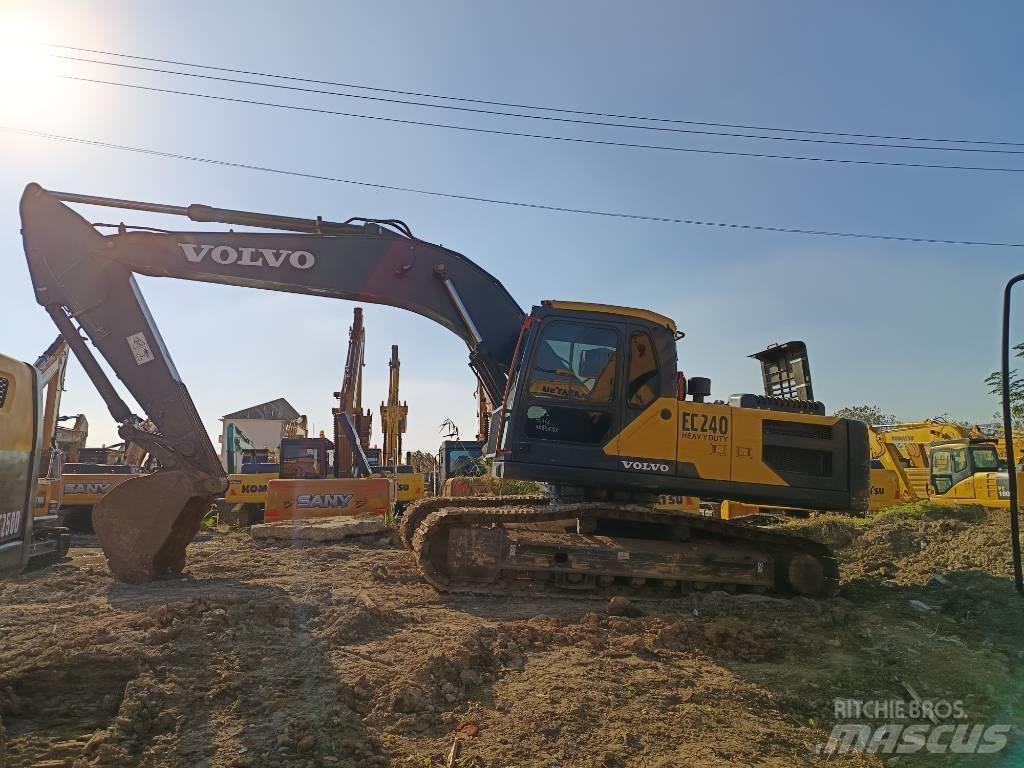 Volvo EC 240 Escavadeiras de esteiras
