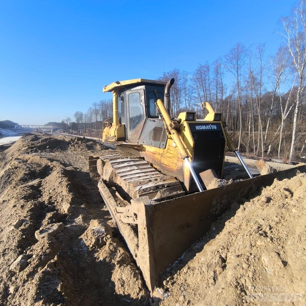 Komatsu D 65 PX-15 Dozers - Tratores rastos
