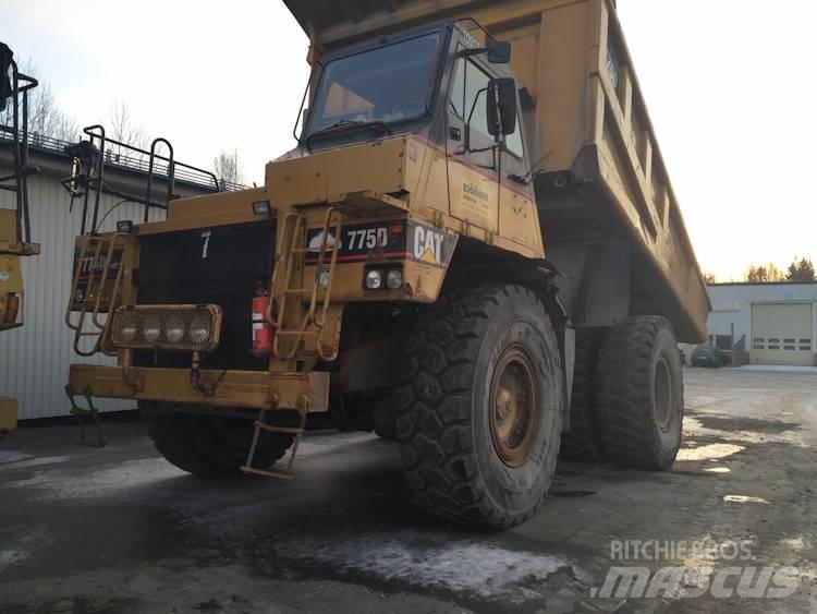 CAT 775 D Camiőes basculantes rígidos