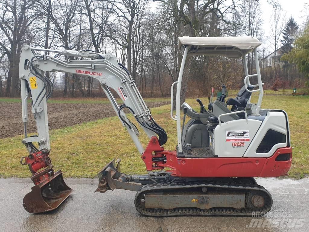 Takeuchi TB 225 Miniescavadeiras