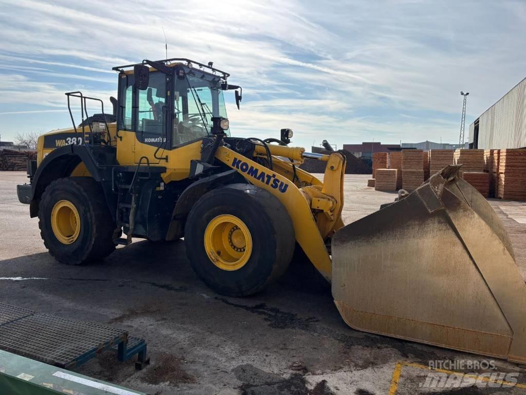 Komatsu WA 380-8 Carregadeiras de rodas