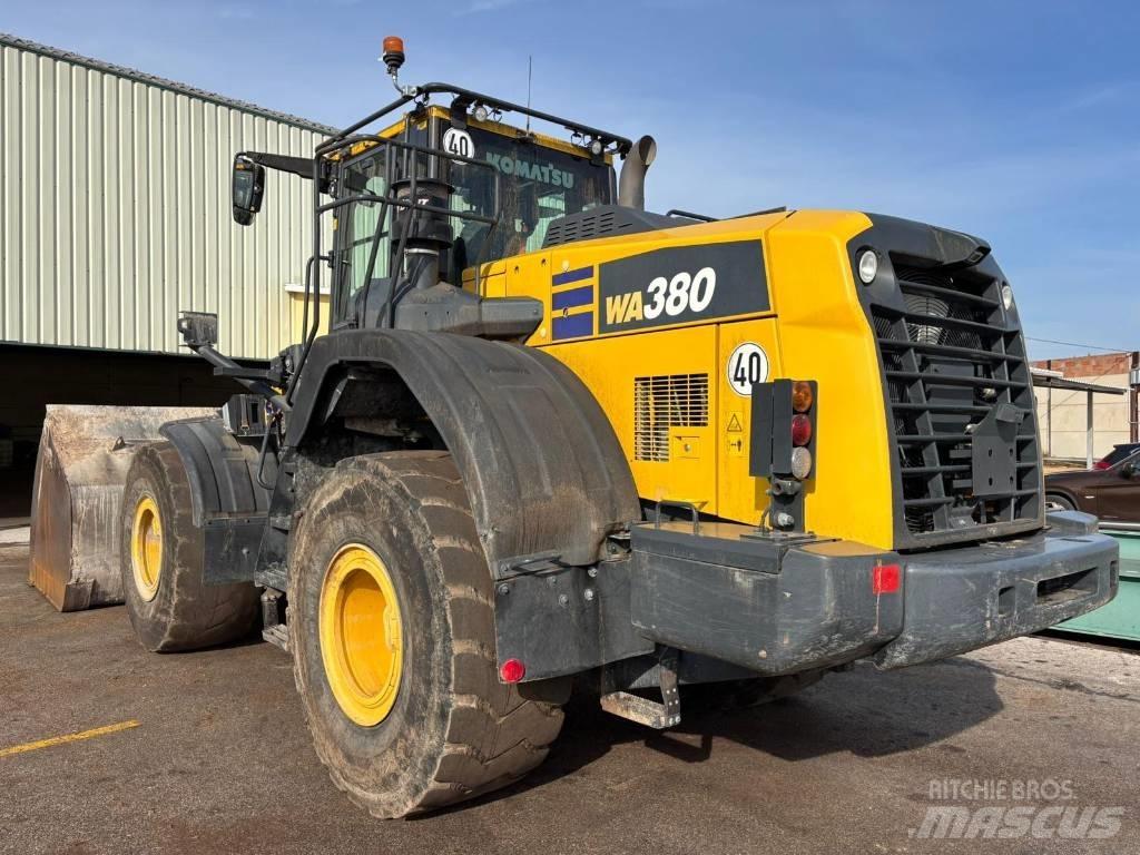 Komatsu WA 380-8 Carregadeiras de rodas