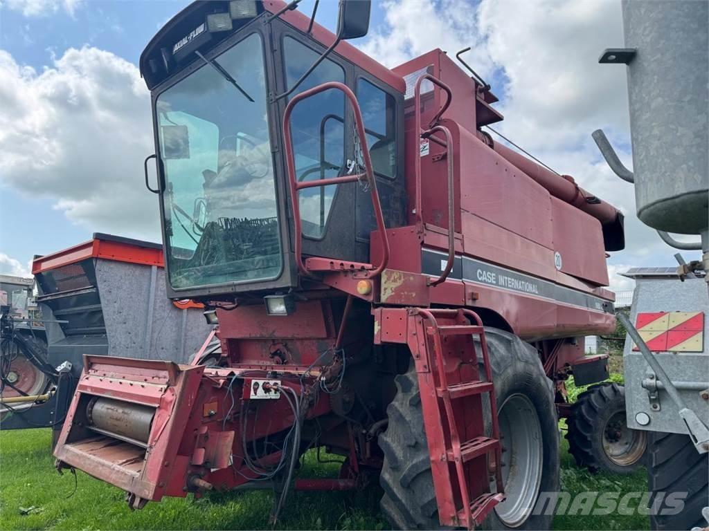 Case IH 1680 Axial Ceifeiras debulhadoras