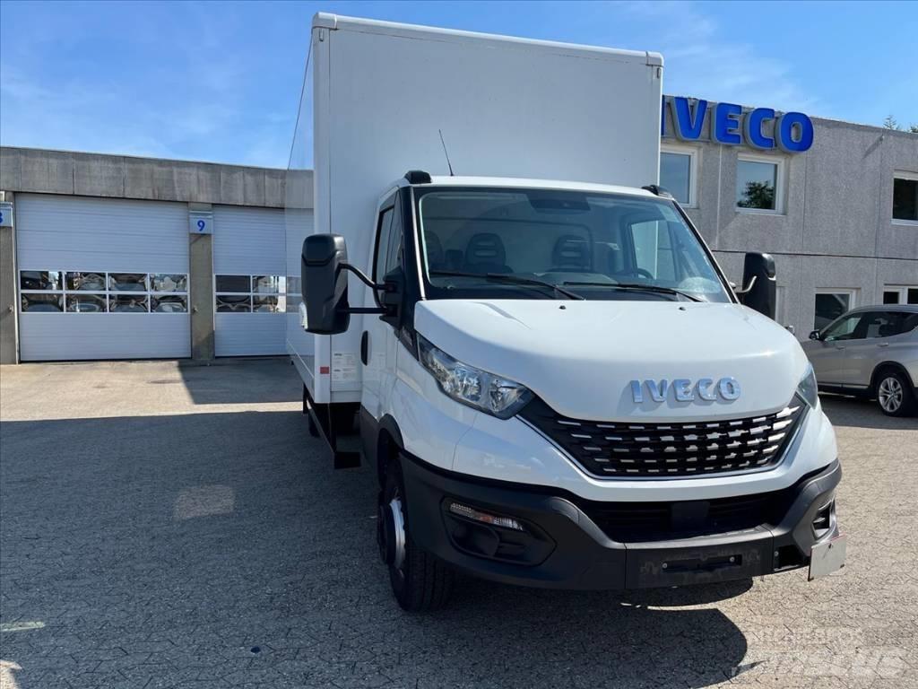 Iveco Daily 70.180 Caminhões de caixa fechada