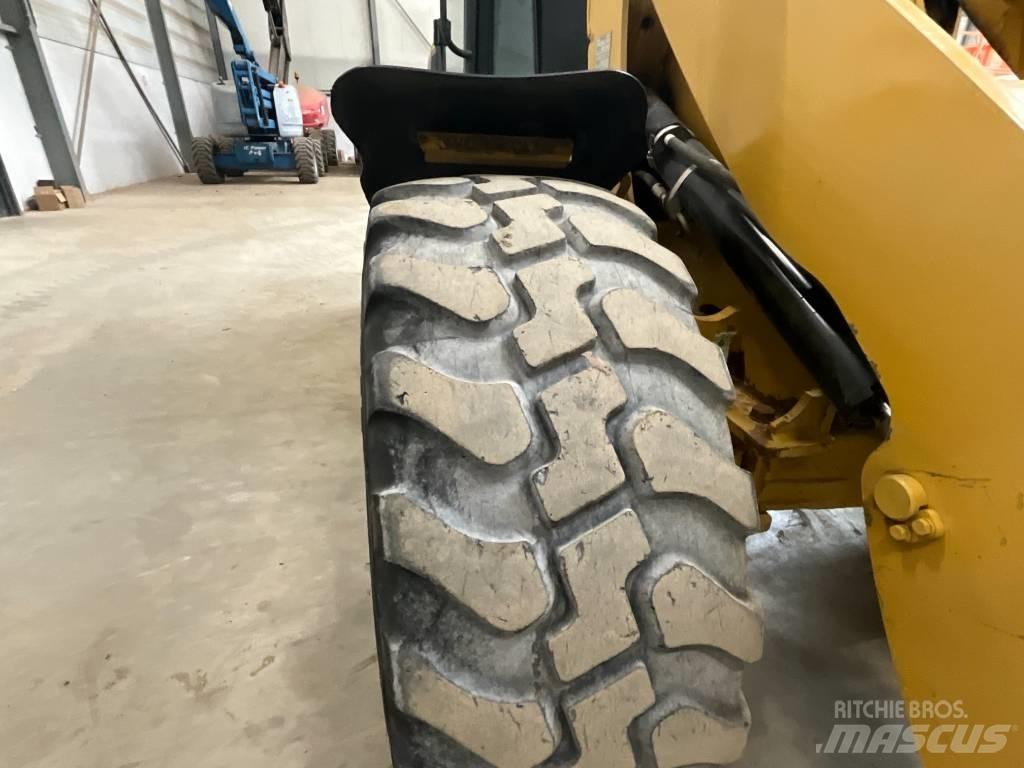 CAT 908 H Carregadeiras de rodas