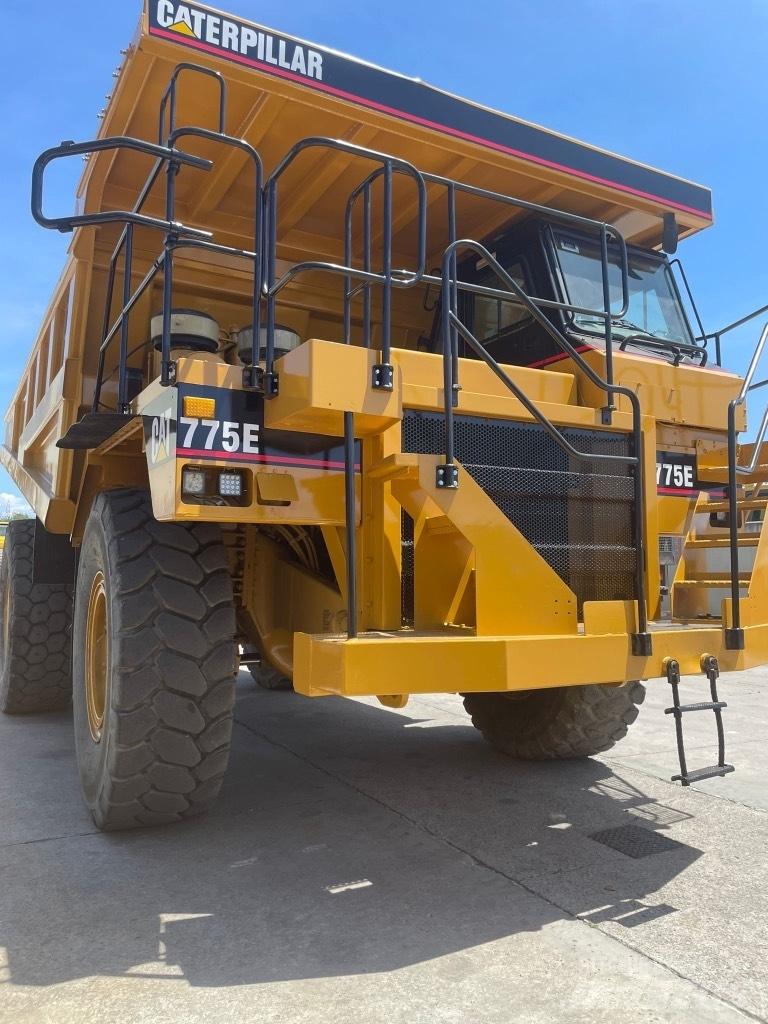 CAT Dumper 775E Camiőes basculantes rígidos