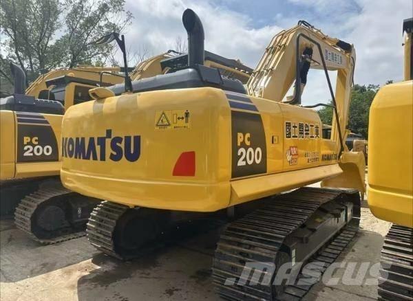 Komatsu PC 200 Escavadoras Midi 7t - 12t