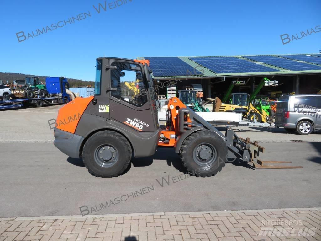 Hitachi ZW 95 Carregadeiras de rodas