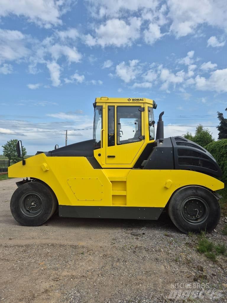 Bomag BW 24 R H Cilindros Compactadores de pneus