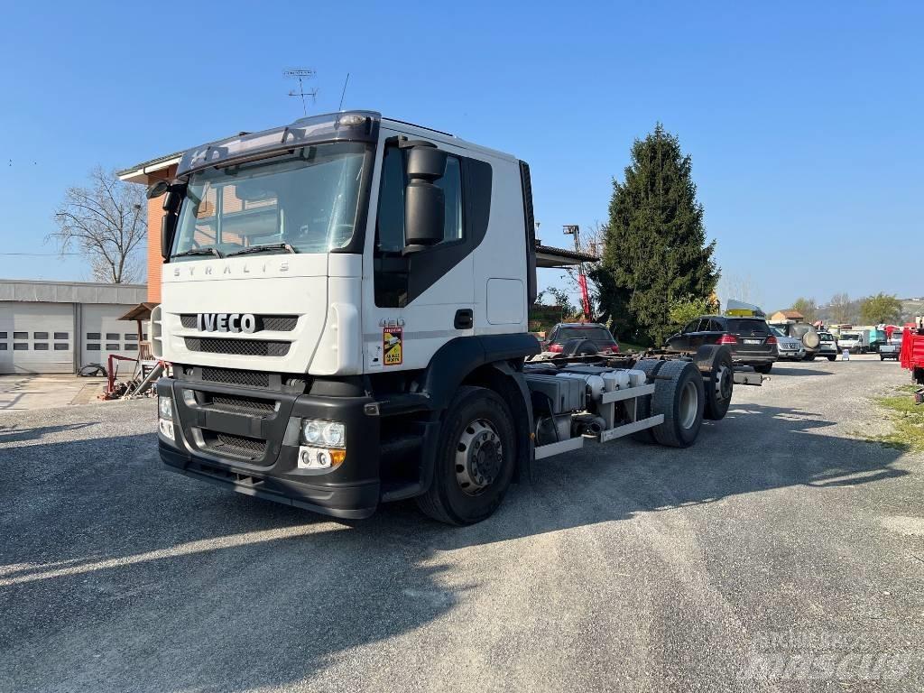 Iveco Stralis 420 Camiões de Transporte Auto