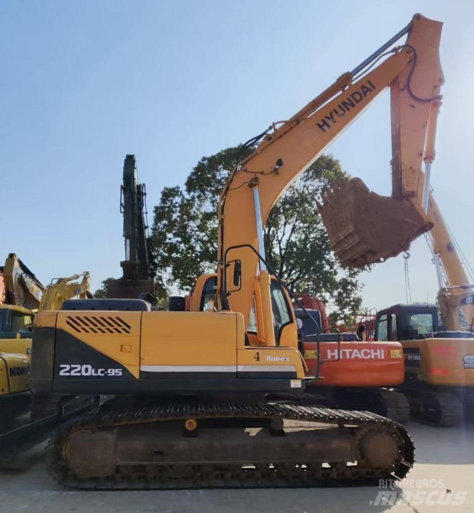 Hyundai R220LC-9S Escavadeiras de esteiras