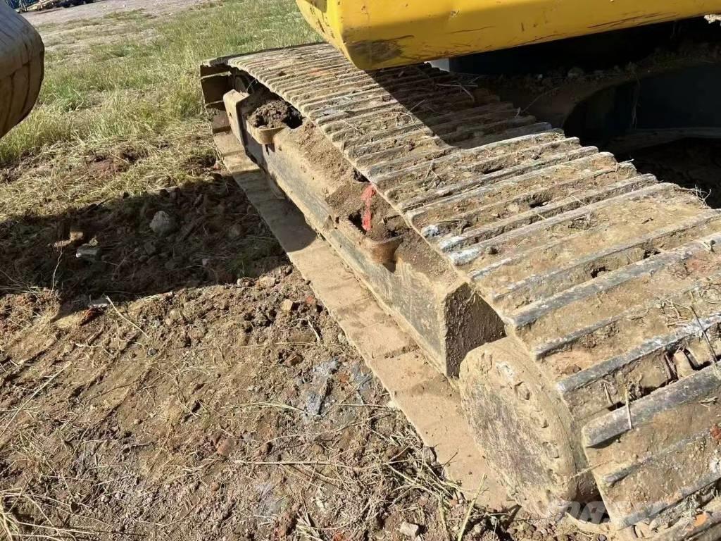 Komatsu PC 200 Escavadeiras de esteiras