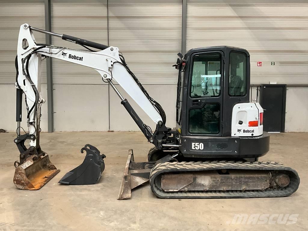 Bobcat E 50 EM Miniescavadeiras