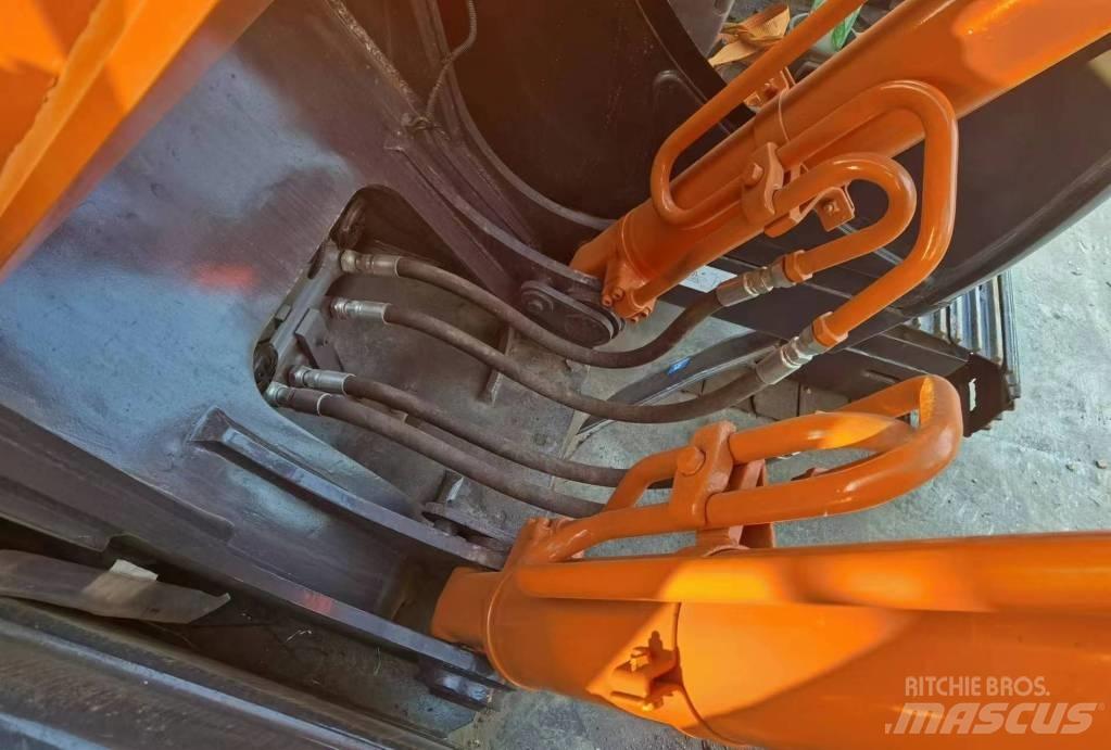 Hitachi ZX 200 Escavadeiras de esteiras