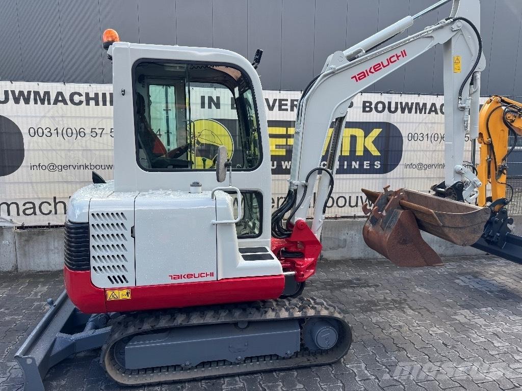 Takeuchi TB125 Miniescavadeiras