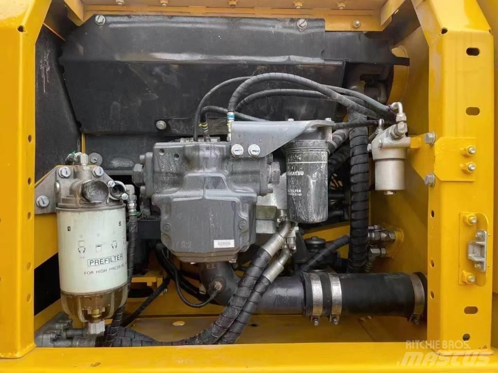 Komatsu PC220-8 Escavadeiras de esteiras