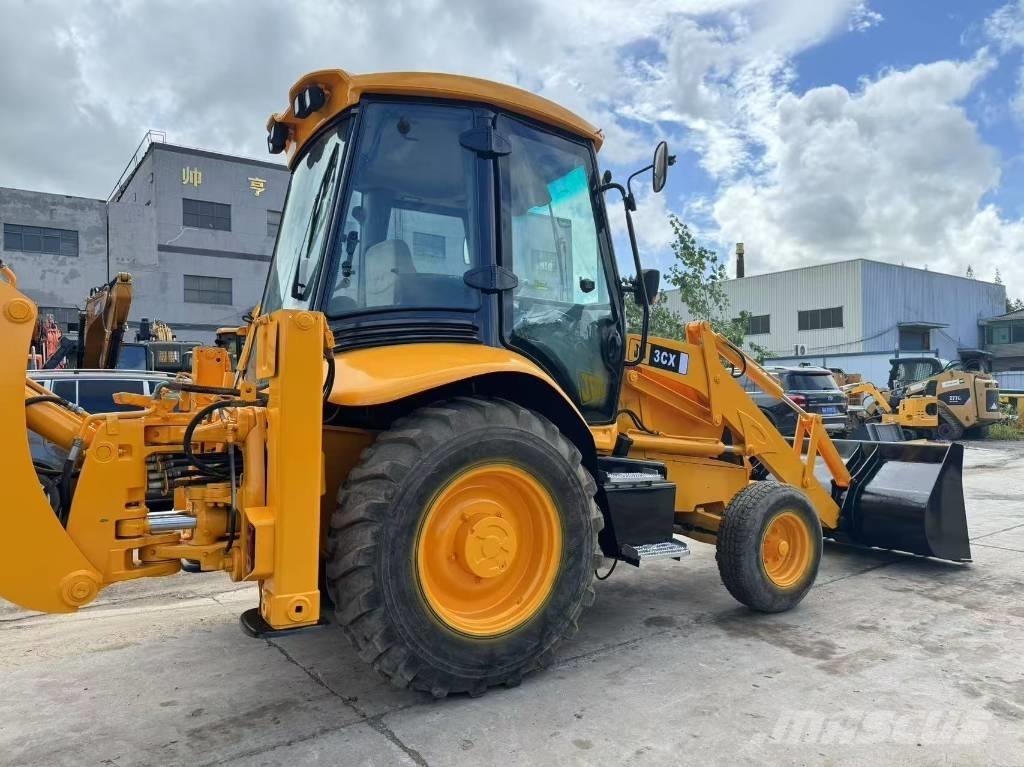 JCB 3CX Retroescavadeiras
