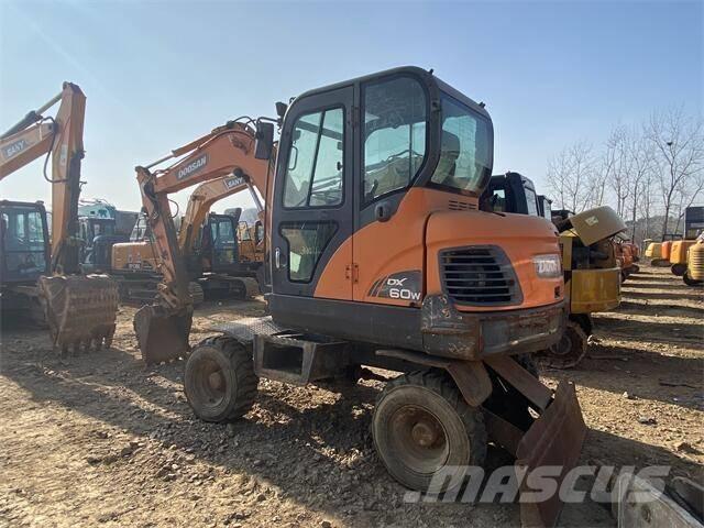 Doosan DX60W Escavadeiras de esteiras
