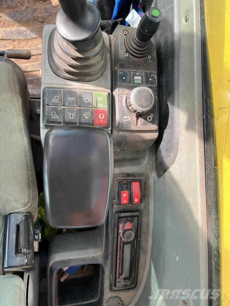 Neuson EZ 80 Escavadoras Midi 7t - 12t