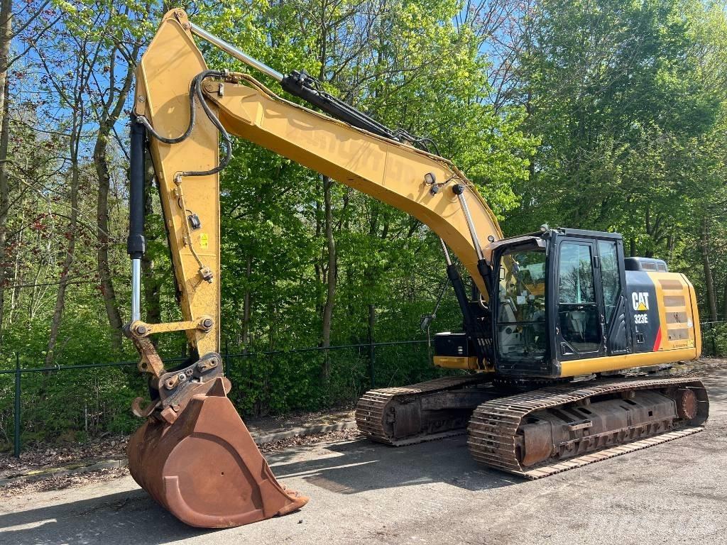 CAT 323 E Escavadeiras de esteiras