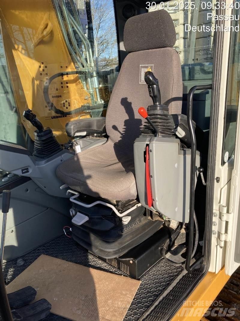 Liebherr R922 Escavadeiras de esteiras