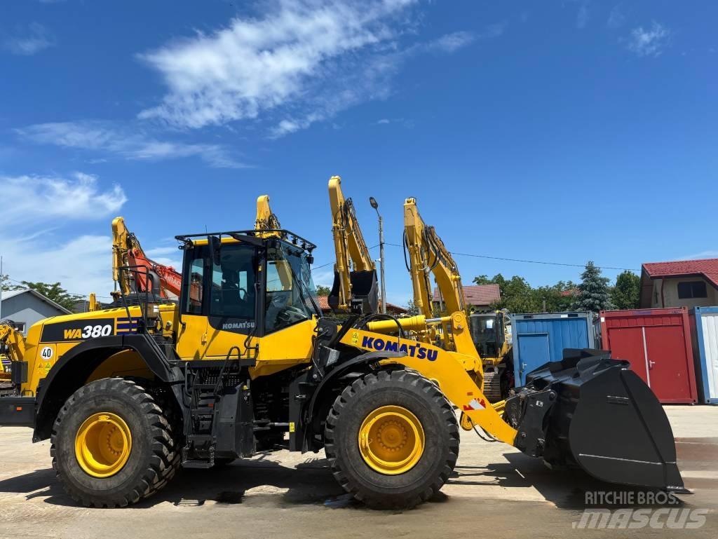 Komatsu WA380-8E0 Carregadeiras de rodas