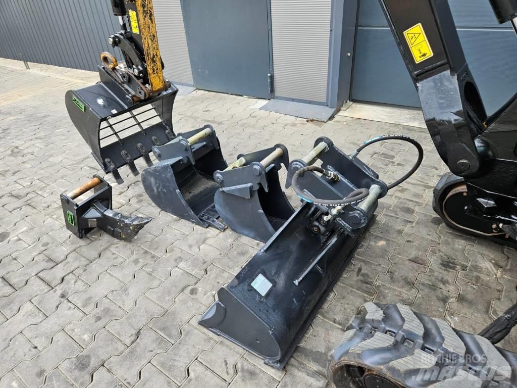 CAT 301.8 CR Miniescavadeiras