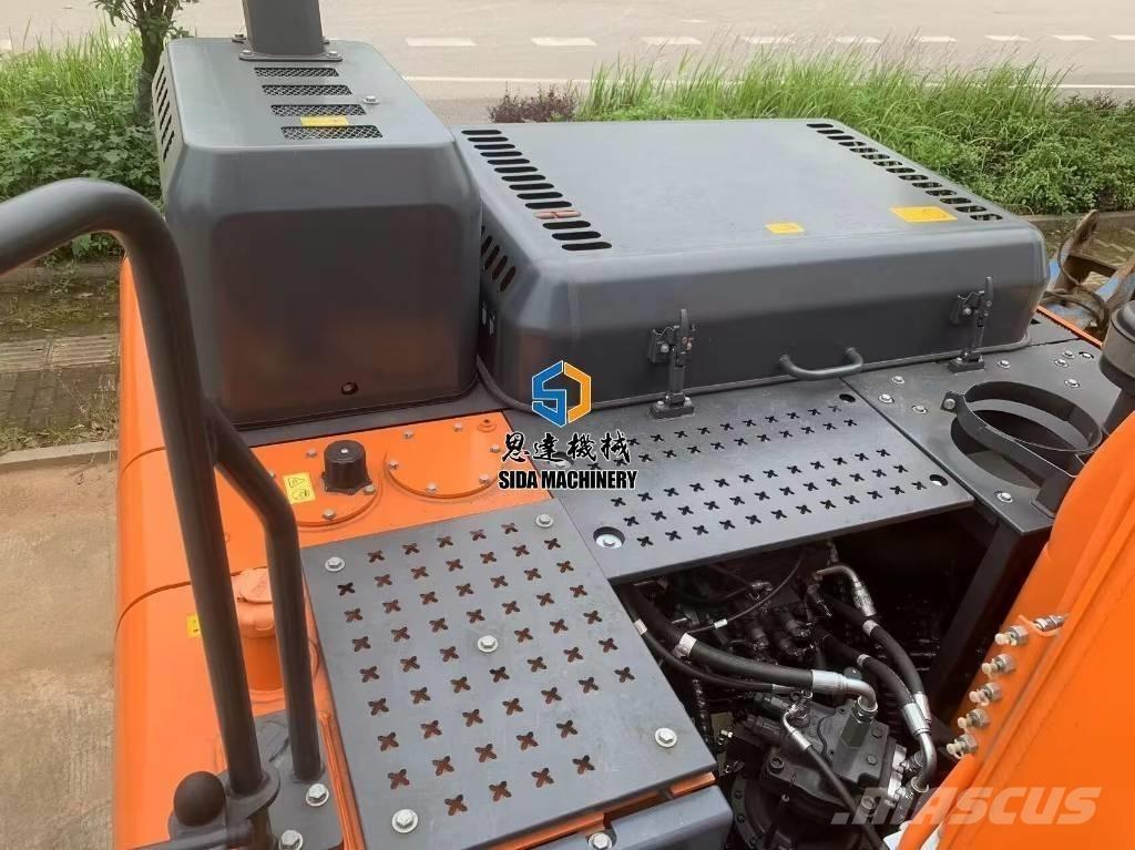 Develon DX 215 Escavadoras Midi 7t - 12t