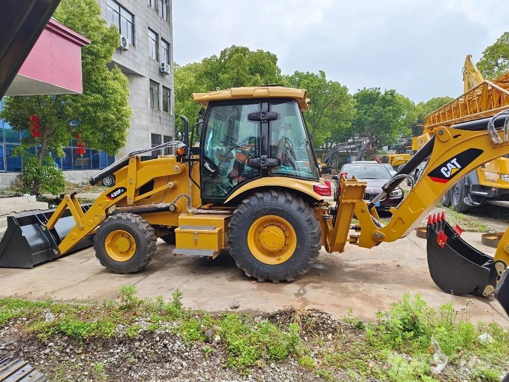 CAT 420 F Retroescavadeiras