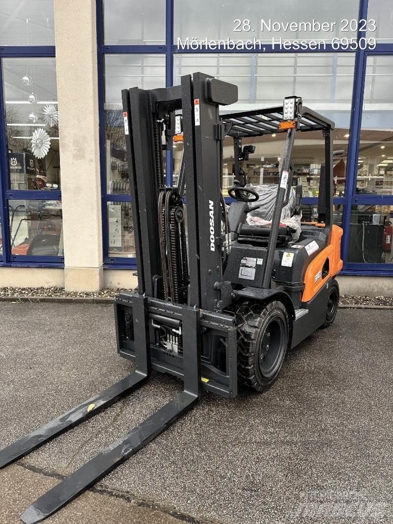 Doosan D30NXS Empilhadores Diesel