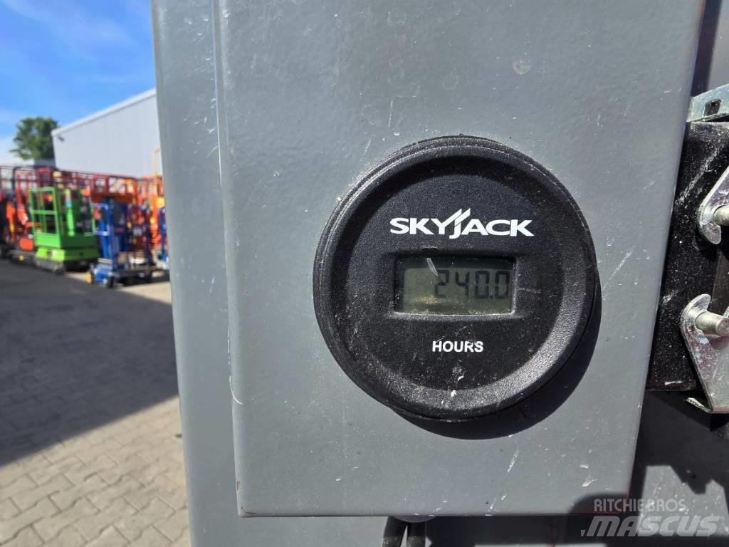 SkyJack SJ 16 Plataformas de Mastro Vertical