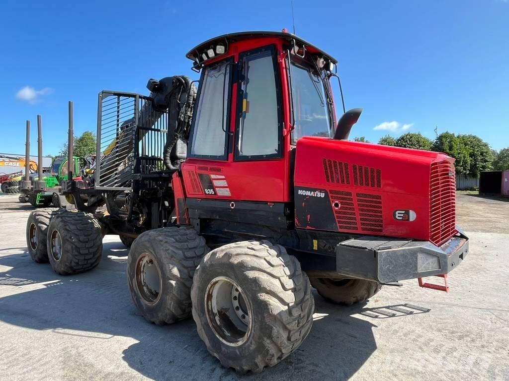 Komatsu 835 Forwarders florestais
