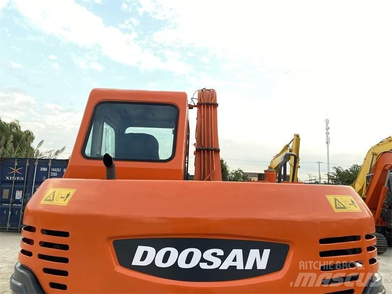 Doosan DH 80 Escavadeiras de esteiras