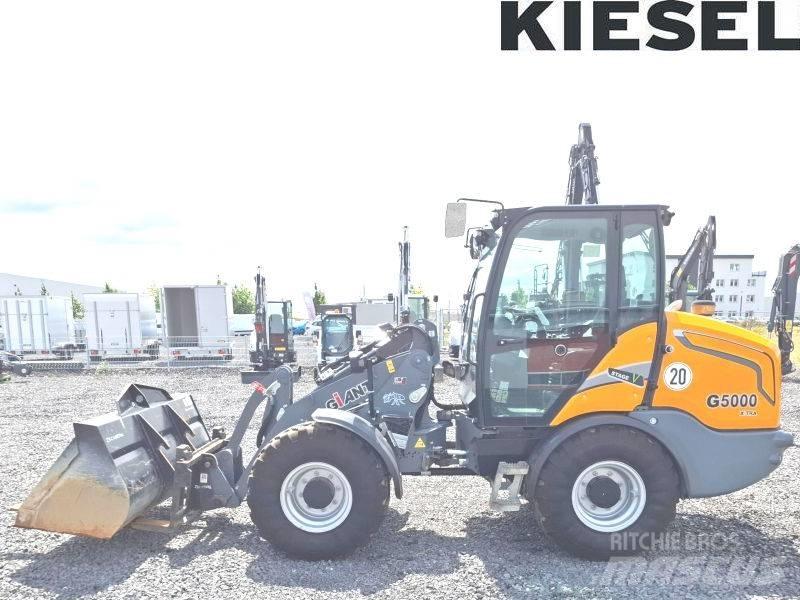 Giant G 5000 X-Tra Minicarregadeiras