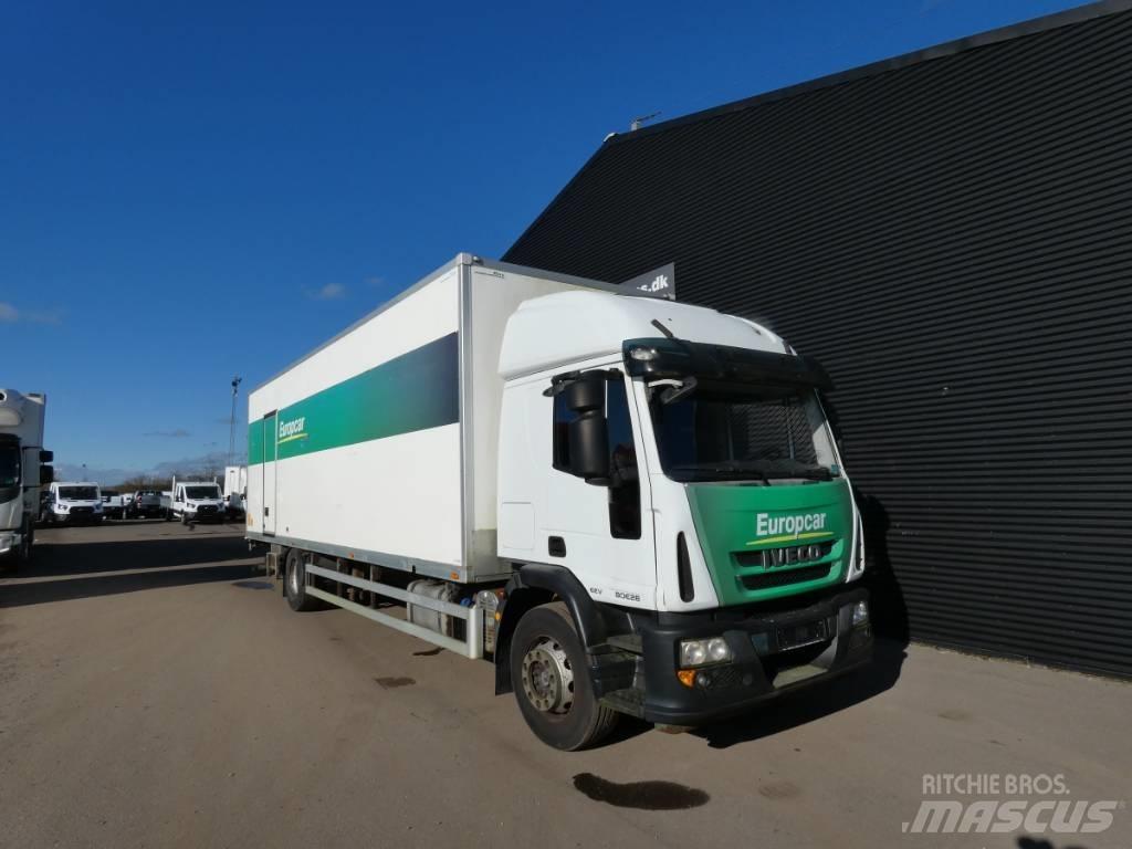 Iveco 180E 28 Caminhões de caixa fechada