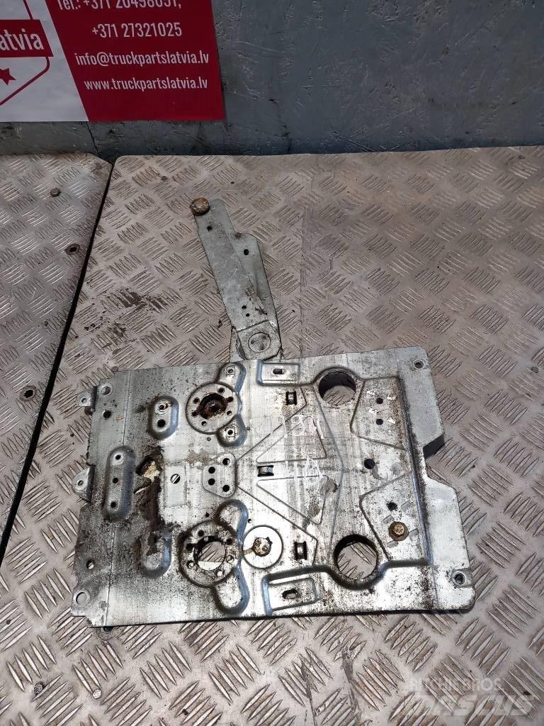 Volvo FH 12   20453660 Cabines e interior