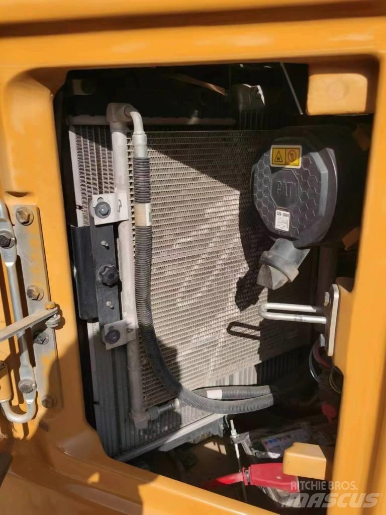 CAT 306 Miniescavadeiras