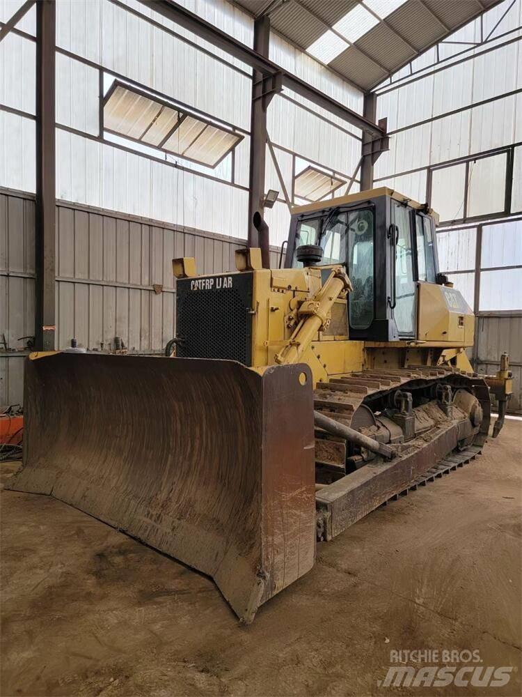 CAT D7G2 Dozers - Tratores rastos