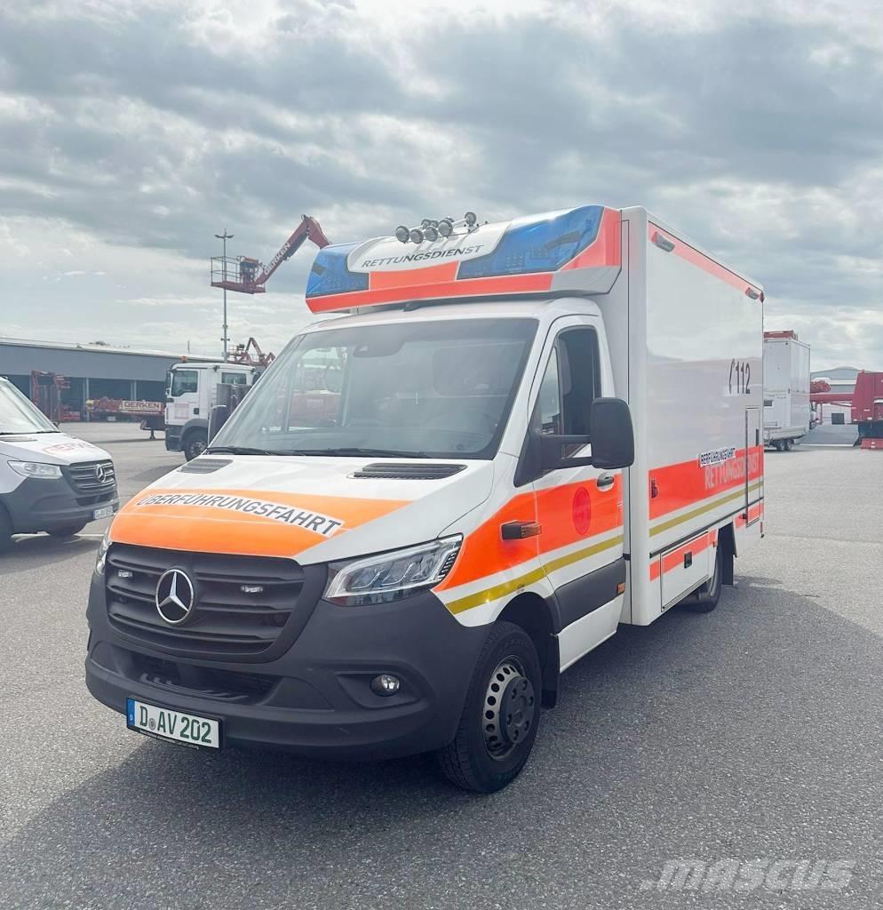 Mercedes-Benz 100 D Ambulâncias