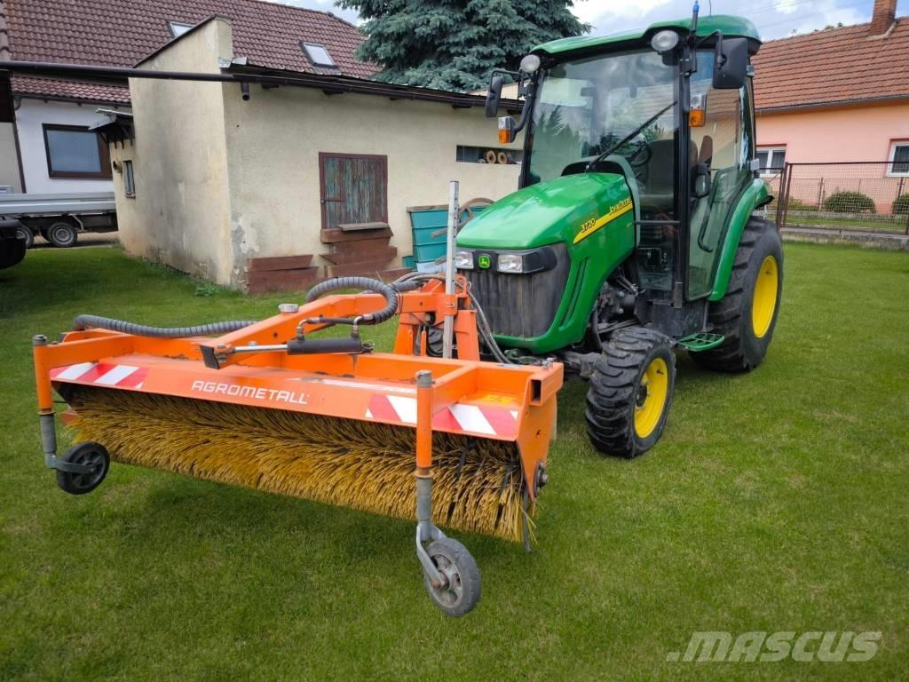 John Deere 3720 Tractores compactos