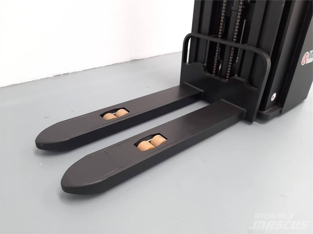  ES16 16WA 3F450 Empilhador para operador externo