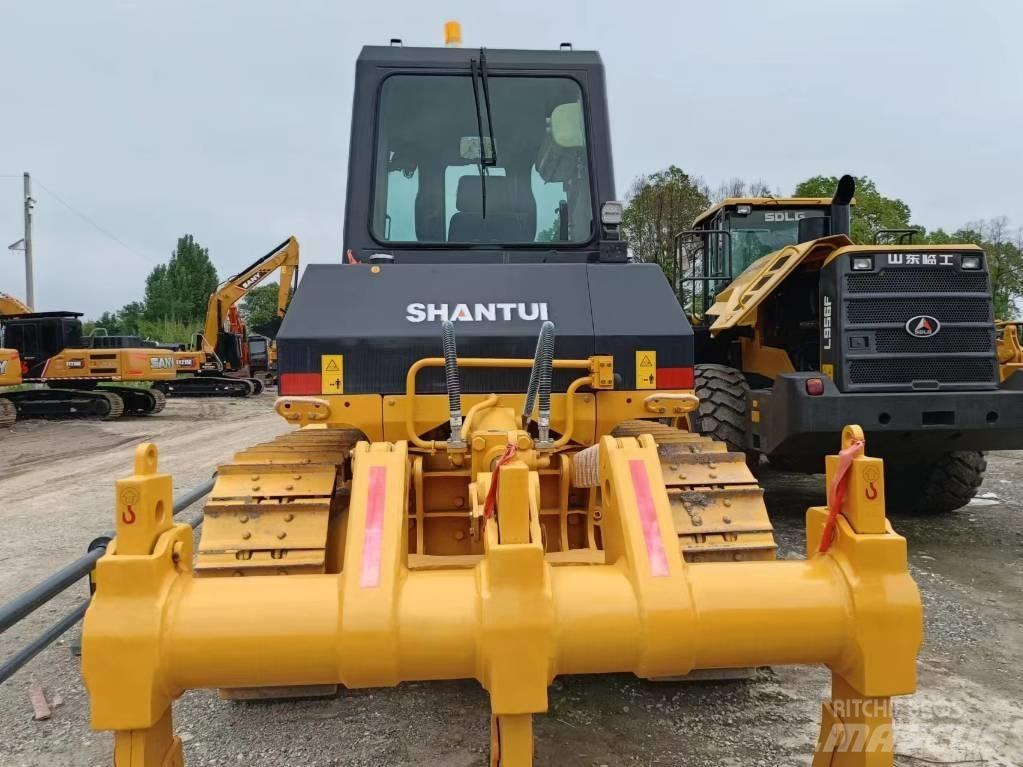 Shantui D16 Dozers - Tratores rastos