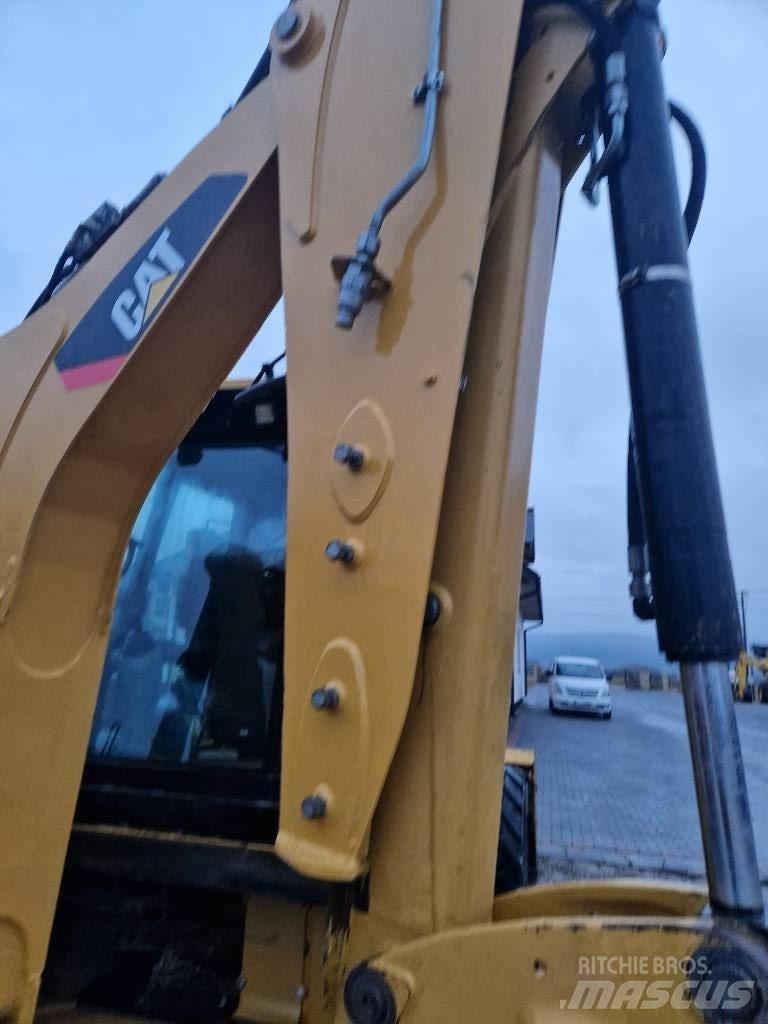 CAT 432 F Retroescavadeiras