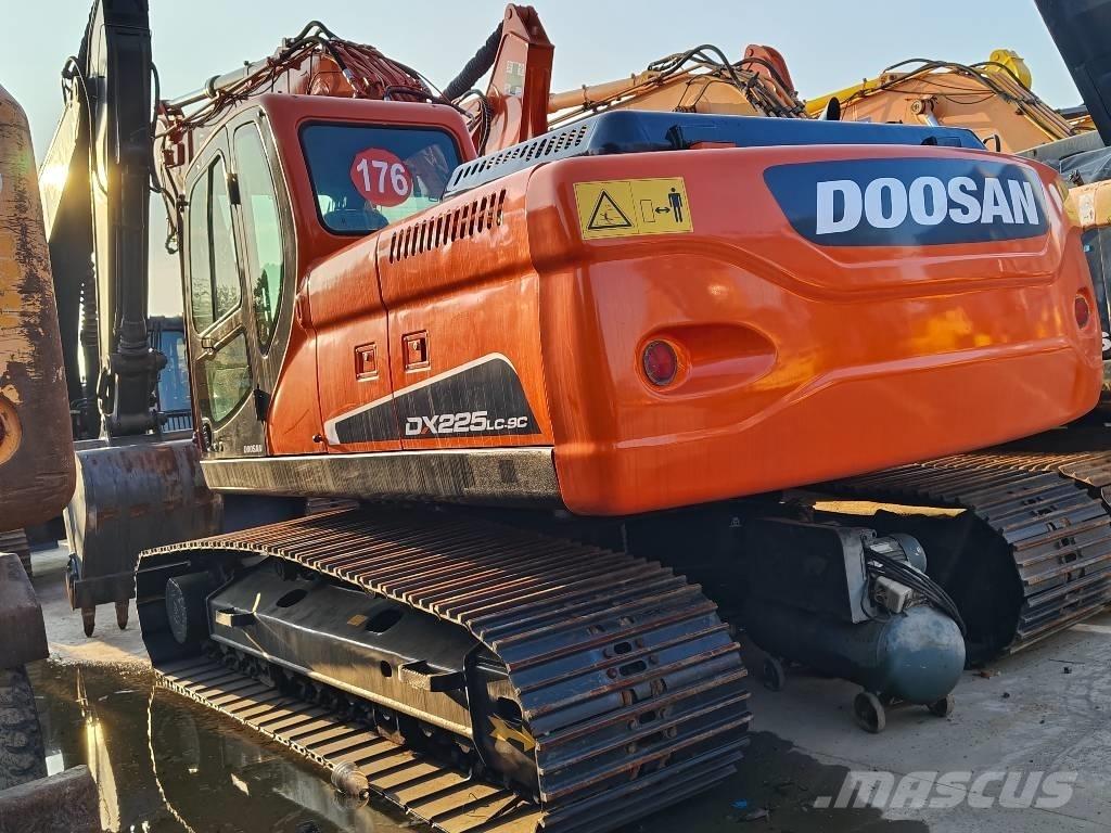 Doosan DX225LC-9C Escavadeiras de esteiras