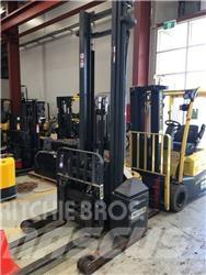 Combilift Combi WR Empilhador para operador externo