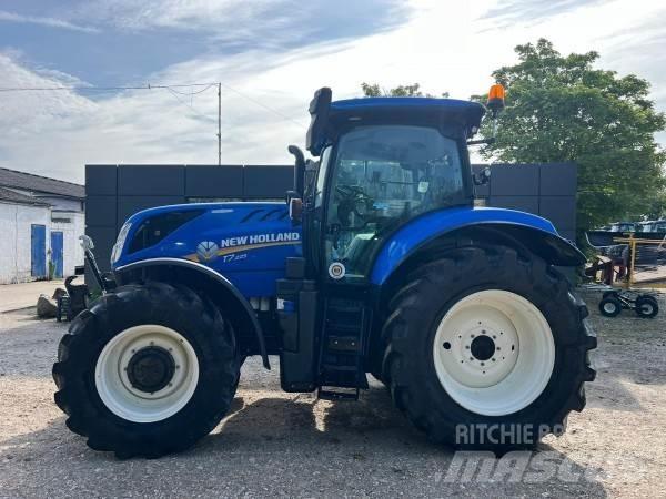 New Holland T7.225 Tratores Agrícolas usados